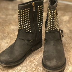 Steve Madden Boots